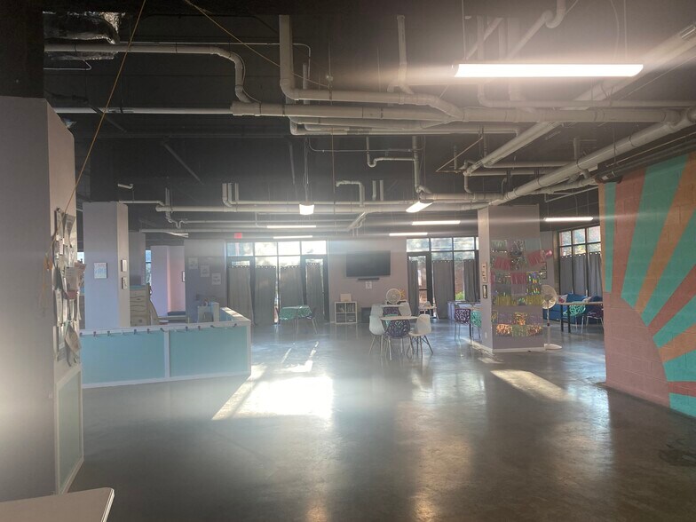 More Photos Of 25-33 Elgin Ave, Forest Park Apartments For Lease