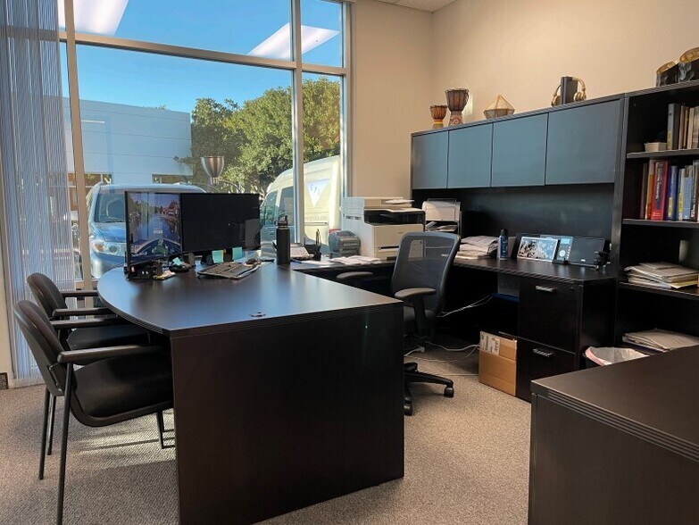 More Photos Of 192 Technology Dr, Irvine Light Distribution For Lease