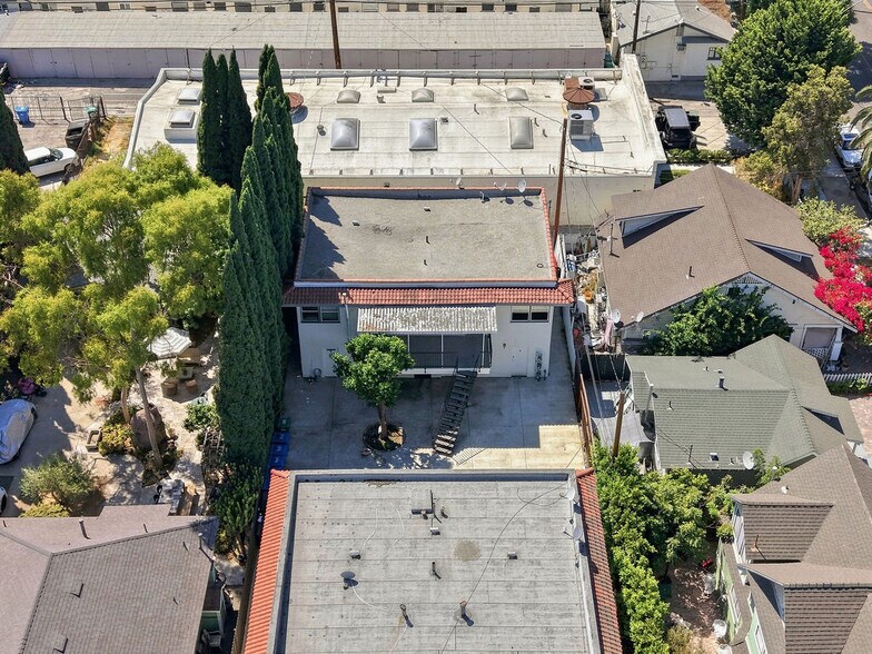 More Photos Of 943-949 Chestnut Ave, Long Beach Apartments For Sale