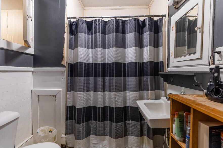 More Photos Of 232 N Main St, Mercersburg Storefront Retail Residential For Sale