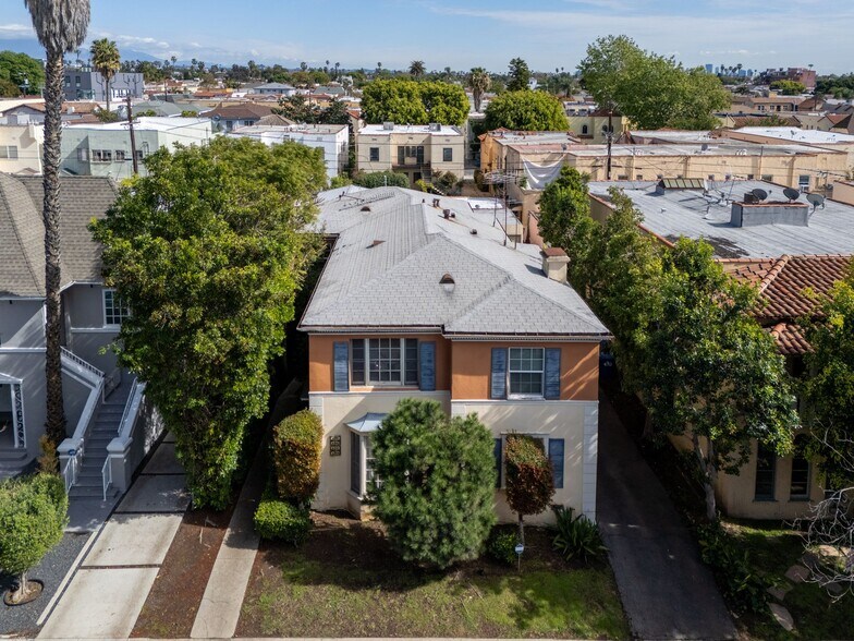 More Photos Of 428 N Genesee Ave, Los Angeles Apartments For Sale