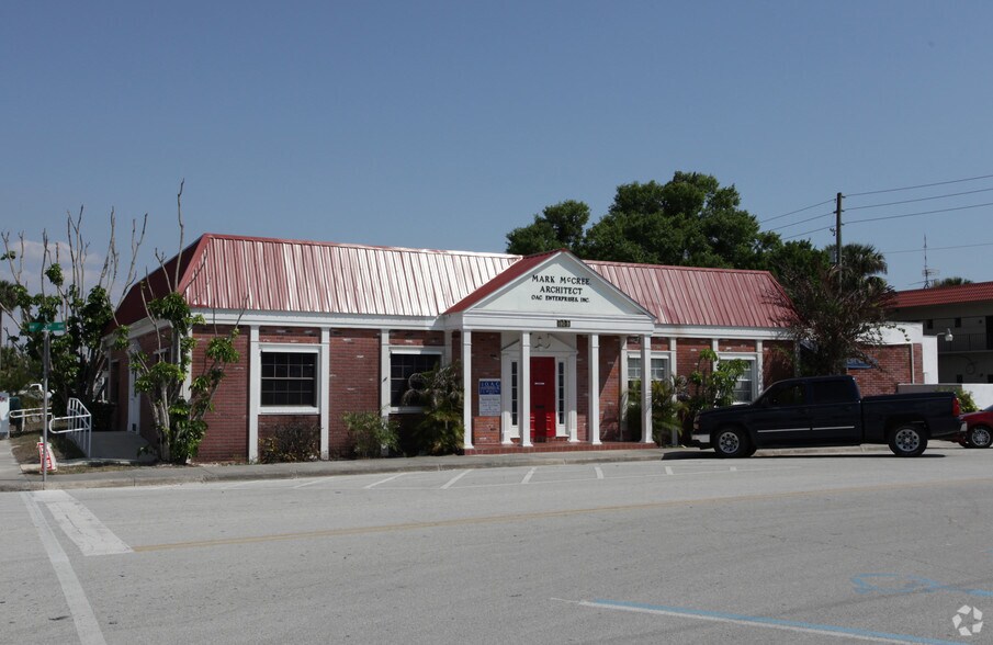 More Photos Of 180 NW 3rd Ave, Okeechobee Office For Sale