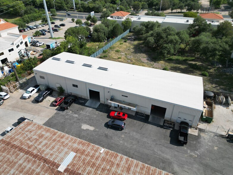 More Photos Of 11116 N Lamar Blvd, Austin Service For Sale