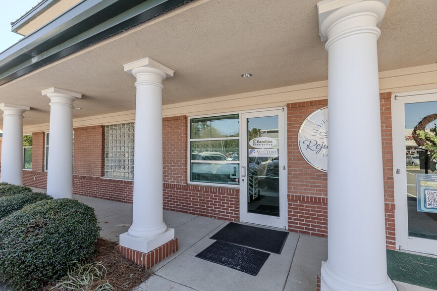 More Photos Of 1616-1632 Village Harbor Dr, Clover Office For Lease