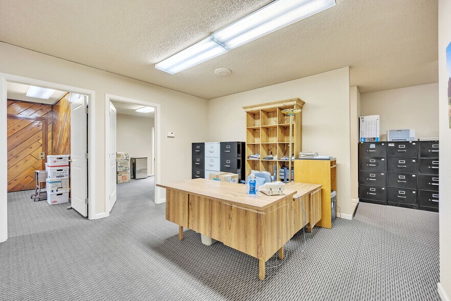More Photos Of 2123-2125 N Academy Blvd, Colorado Springs Office For Sale