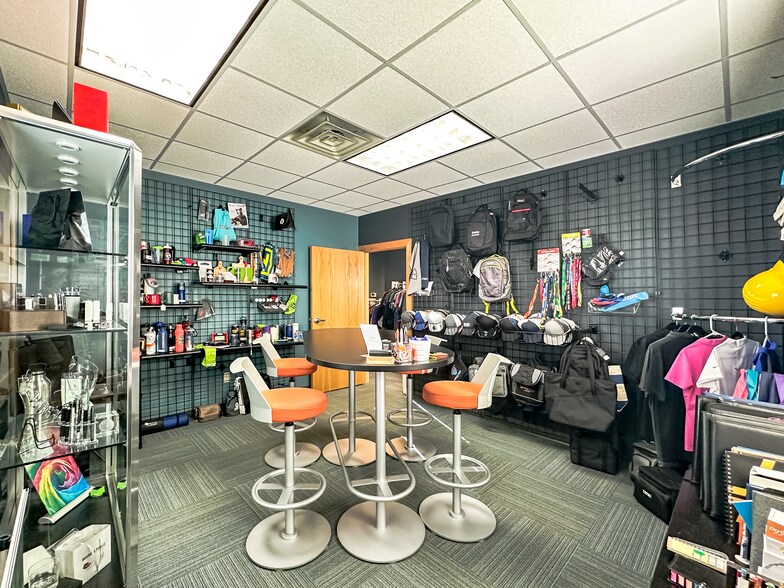 More Photos Of 7729 Westfield Dr, Fort Wayne Medical For Lease