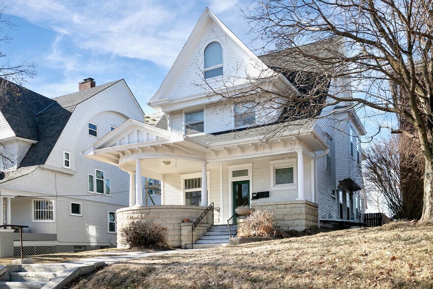 Primary Photo Of 1618 S 32nd Ave, Omaha Apartments For Sale
