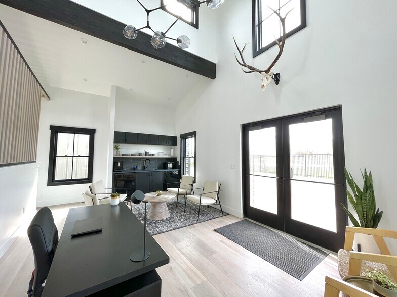 More Photos Of 4200 Love Ln, Bozeman Self Storage For Sale