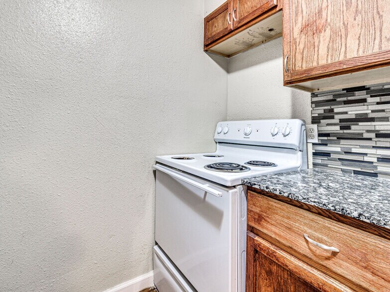 More Photos Of 7404 Lyrewood Ln, Oklahoma City Apartments For Sale