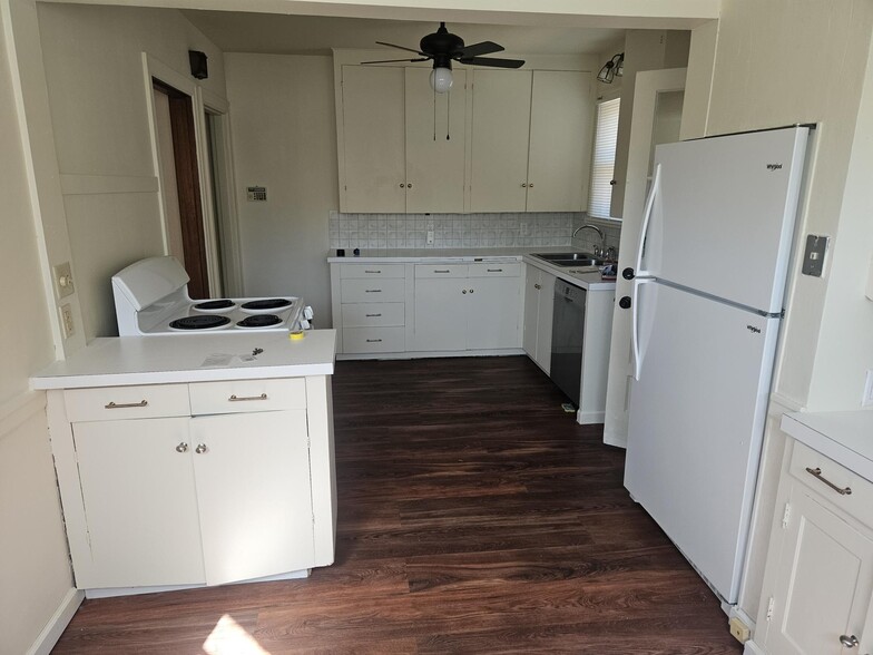 More Photos Of 1397-1407 SE 130th Ave, Portland Apartments For Sale