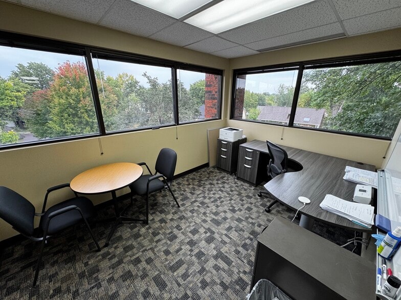 More Photos Of 10300 W 103rd St, Overland Park Office For Sale