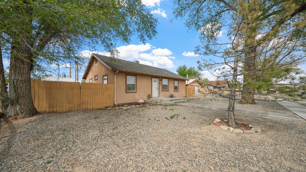 More Photos Of 421 Aspen Ave, Fruita Storefront Retail Residential For Sale