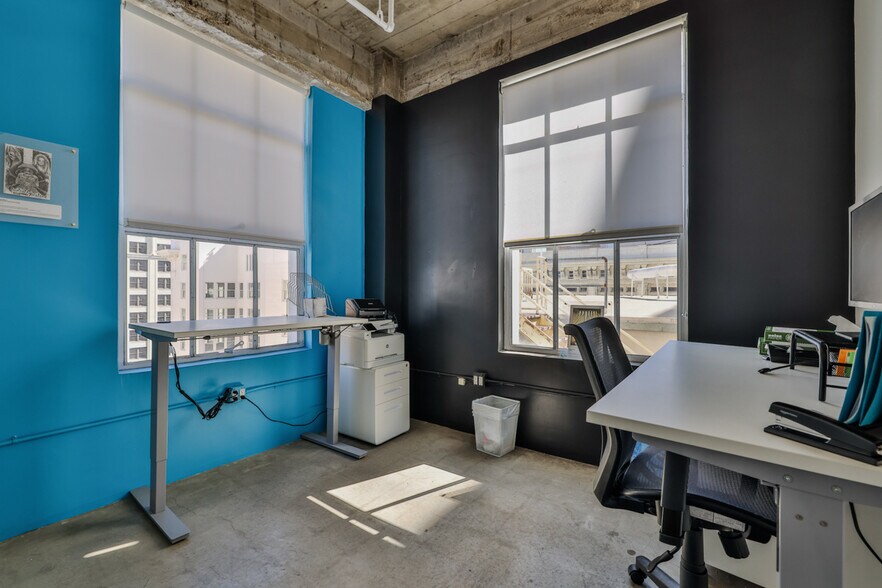 More Photos Of 742-748 S Hill St, Los Angeles Loft Creative Space For Lease