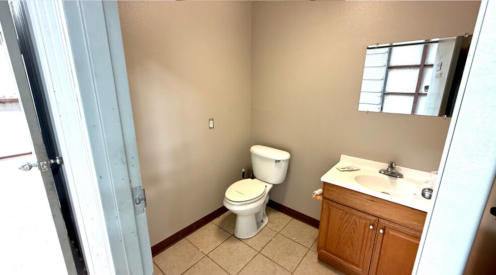 More Photos Of 12920 State Highway 191, Midland Warehouse For Lease