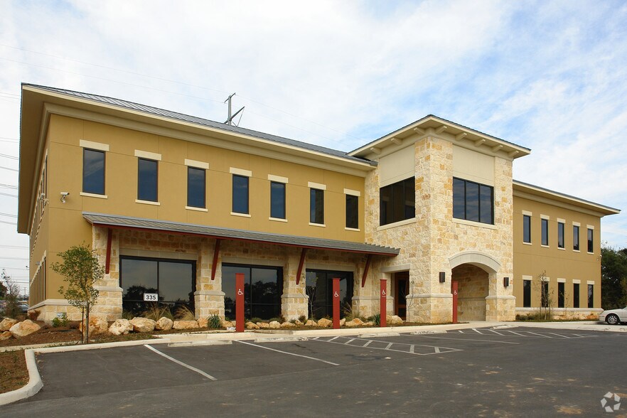 More Photos Of 335 E Sonterra Blvd, San Antonio Medical For Lease