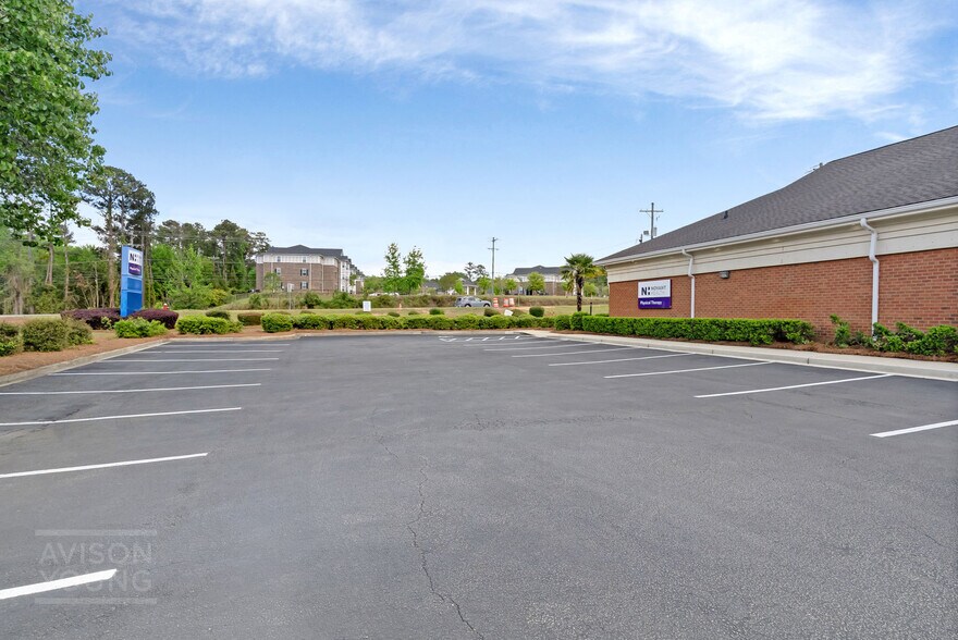 More Photos Of 7659 Garners Ferry Rd, Columbia Medical For Lease