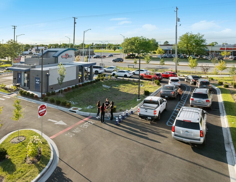 More Photos Of 7121 W 159th St, Tinley Park Fast Food For Sale