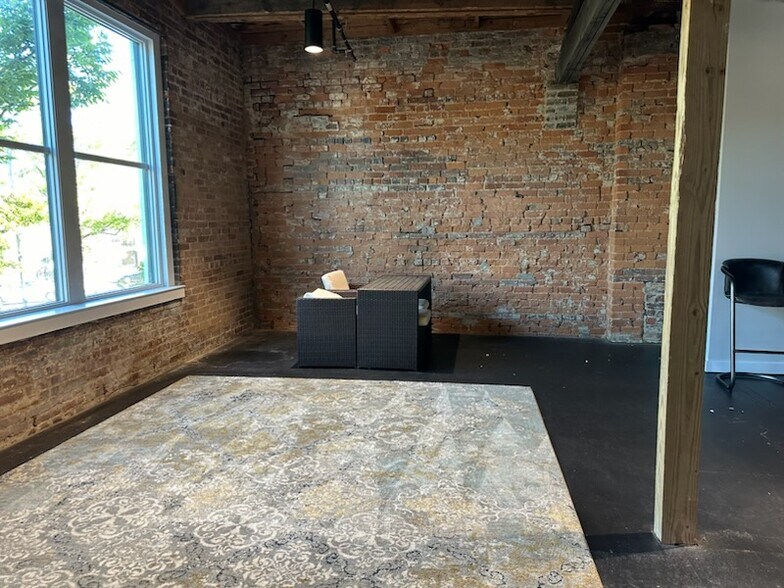 More Photos Of 510-512 Broad St, Rome Office For Sale