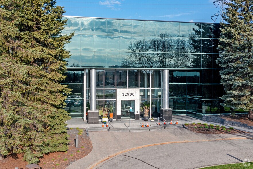 More Photos Of 12900 Whitewater Dr, Minnetonka Unknown For Lease