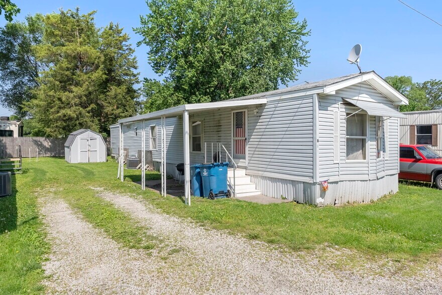 More Photos Of 109 S Pearl St, Atkinson Manufactured Housing Mobile Home Park For Sale