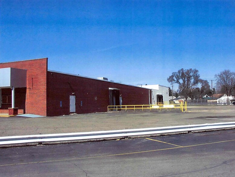 More Photos Of 1747 Maysville Ave, Zanesville Freestanding For Lease