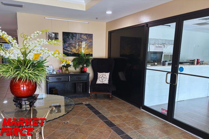 More Photos Of 701 Market St, Saint Augustine Loft Creative Space For Sale