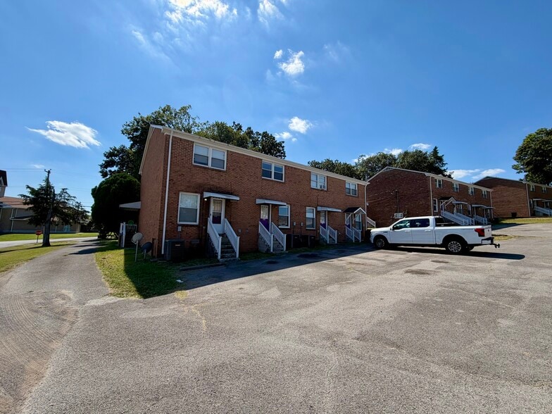More Photos Of 1012-1018 Hickory Hill Ln, Hermitage Apartments For Sale