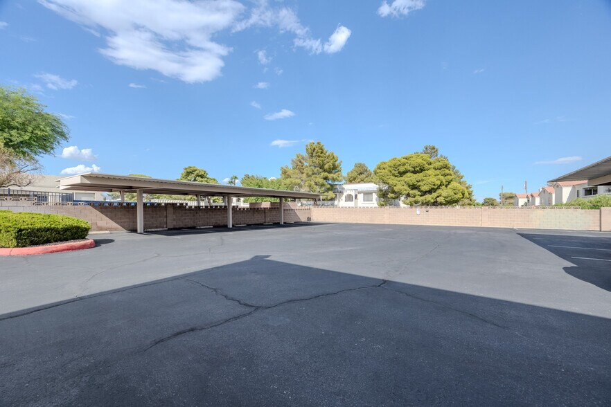 More Photos Of 1570 S Rainbow Blvd, Las Vegas Office For Lease