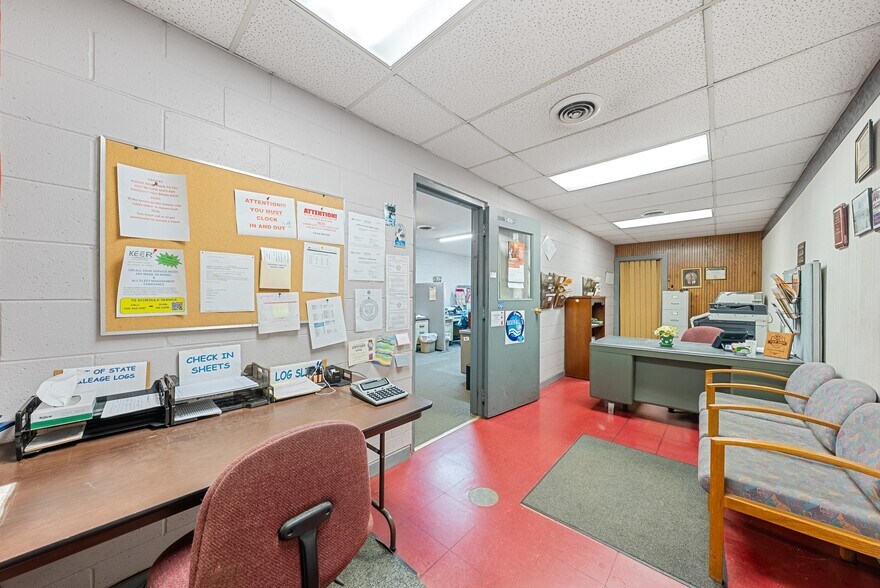 More Photos Of 1400 Commerce Dr, New Lexington Distribution For Sale