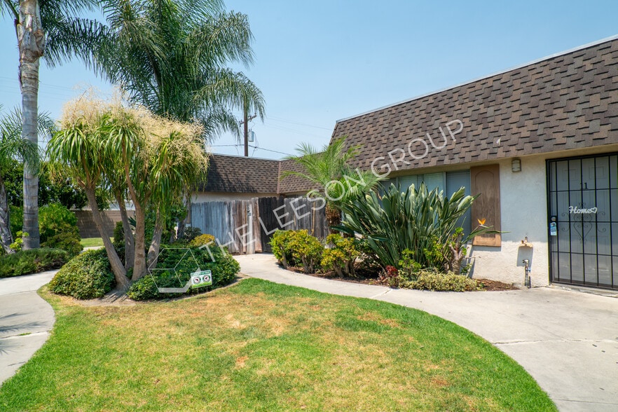 More Photos Of 927 S Webster Ave, Anaheim Apartments For Sale