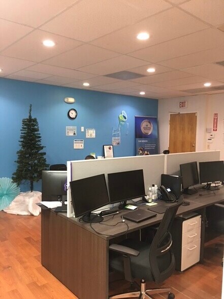 More Photos Of 7-15 Harvard St, Brookline Storefront Retail Office For Lease