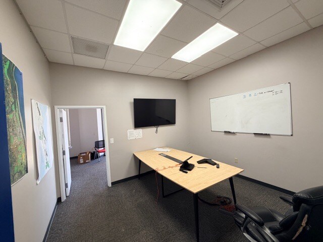 More Photos Of 905 Foster Way, South Daytona Warehouse For Lease