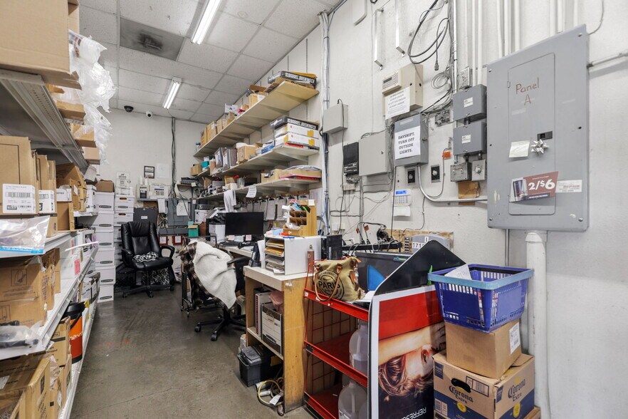 More Photos Of 1715 Walnut St, Red Bluff Service Station For Sale