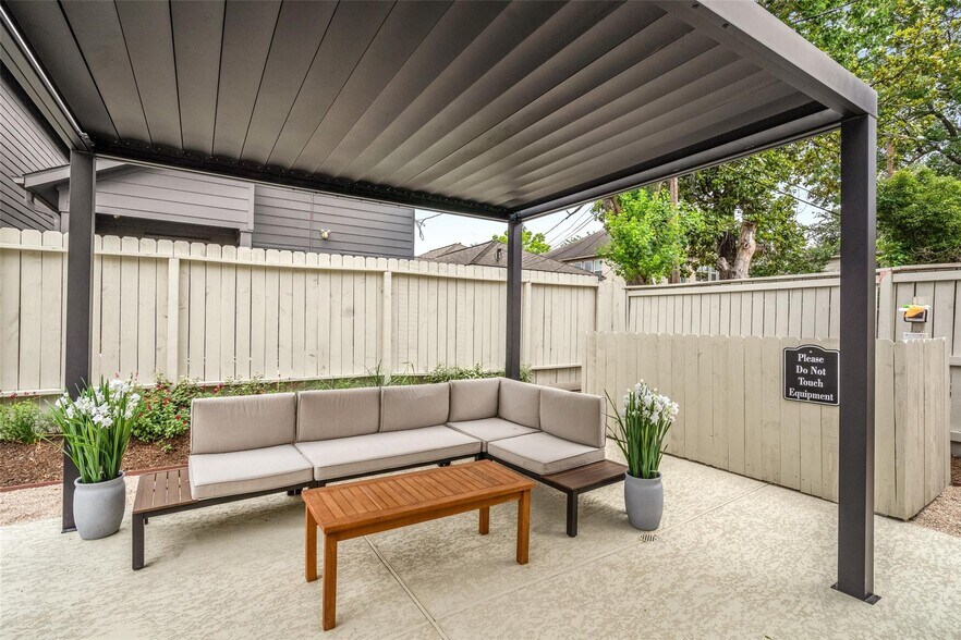 More Photos Of , Houston Multifamily For Sale