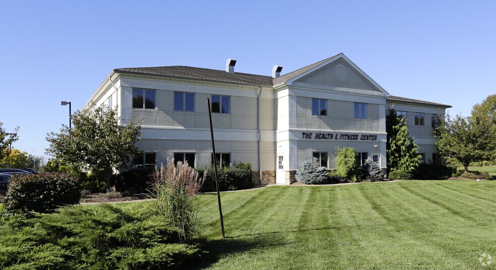 More Photos Of 540 Lafayette Rd, Sparta Medical For Lease