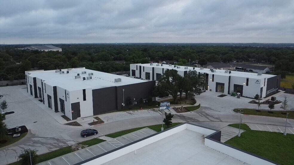 More Photos Of 12332 Ranch Road 620, Cedar Park Unknown For Lease