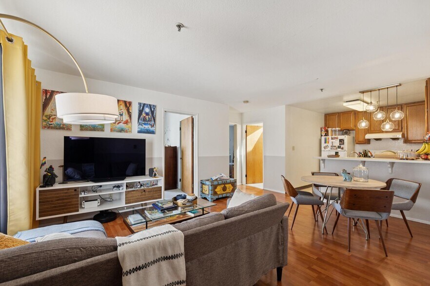 More Photos Of 459 Stow Ave, Oakland Apartments For Sale