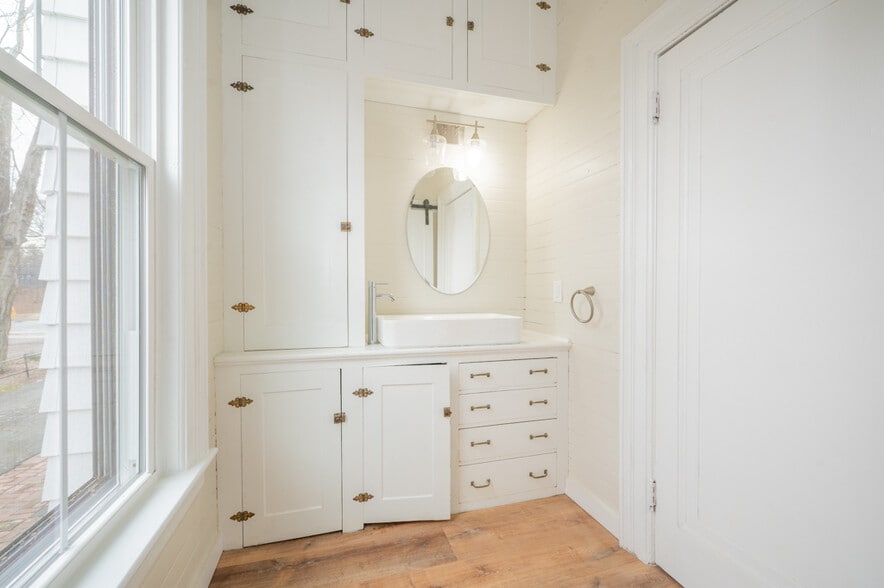 More Photos Of 329 Hazard Ave, Enfield Apartments For Sale