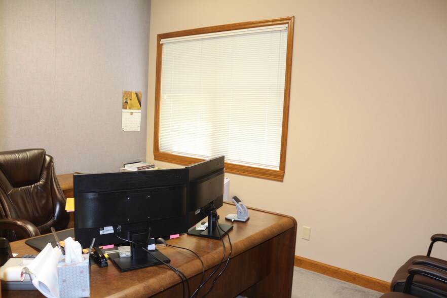 More Photos Of 450 S Durkin Dr, Springfield Office For Sale