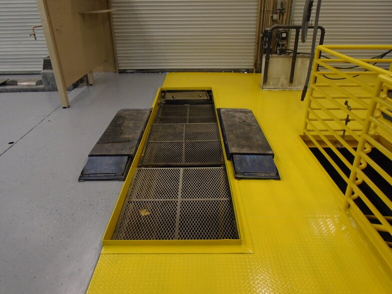 More Photos Of 202 E Palmdale Blvd, Palmdale Auto Repair For Lease