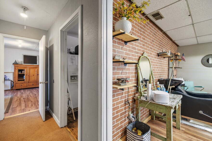 More Photos Of 104 N 3rd St, Kremmling Storefront Retail Residential For Sale