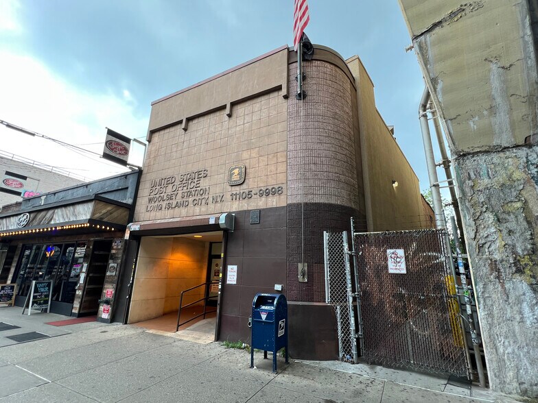 More Photos Of 2268 31st St, Astoria Post Office For Sale