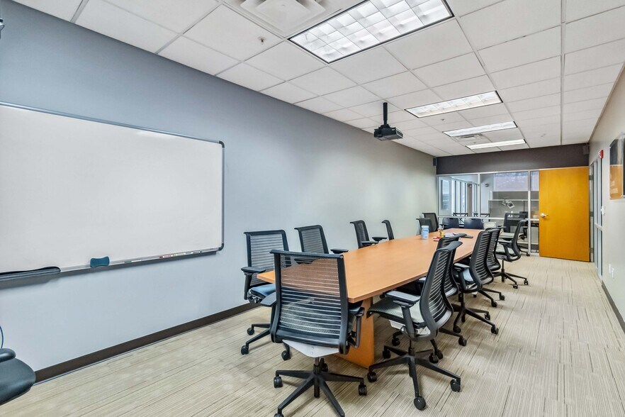 More Photos Of 11002 Lake Hart Dr, Orlando Religious Facility For Lease