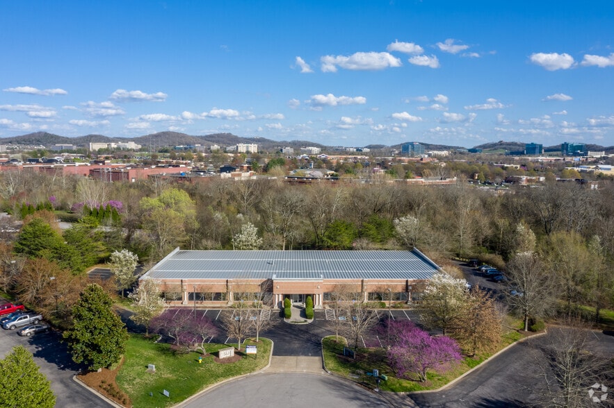 Primary Photo Of 512 Autumn Springs Ct, Franklin Office For Lease