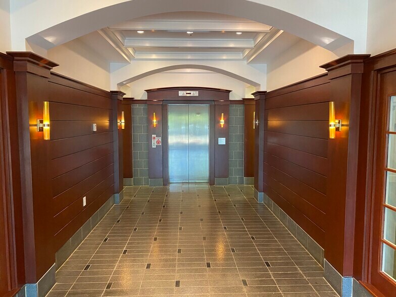 More Photos Of 2410 Old Ivy Rd, Charlottesville Medical For Lease