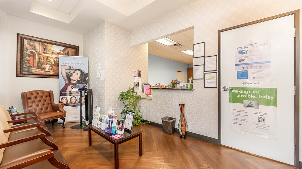 More Photos Of 6423 Babcock Rd, San Antonio Freestanding For Sale