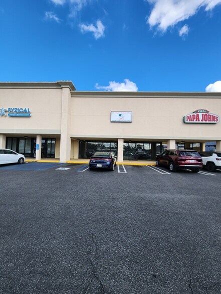 More Photos Of 410-480 W Cherry St, Jesup General Retail For Lease