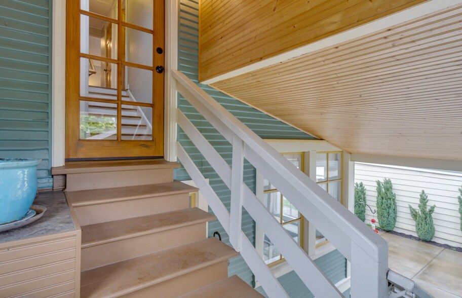 More Photos Of 1614 N Church St, Portland Apartments For Sale