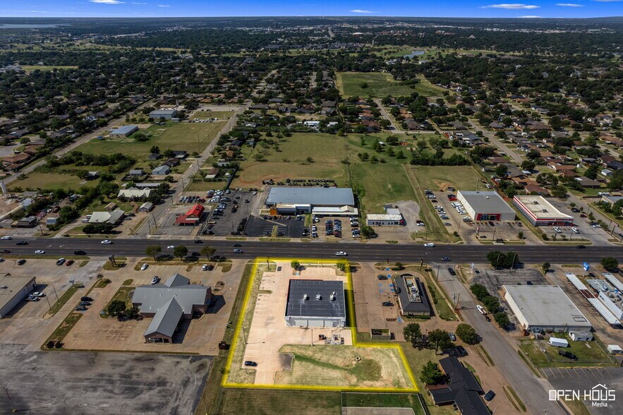 More Photos Of 4205 Old Jacksboro Hwy, Wichita Falls Freestanding For Lease