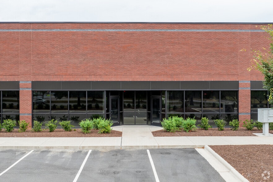 More Photos Of 2101 Garner Station Blvd, Raleigh Unknown For Lease